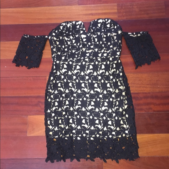 NWT JOA Cold Shoulder Black Lace Nude Dress - Picture 2 of 2